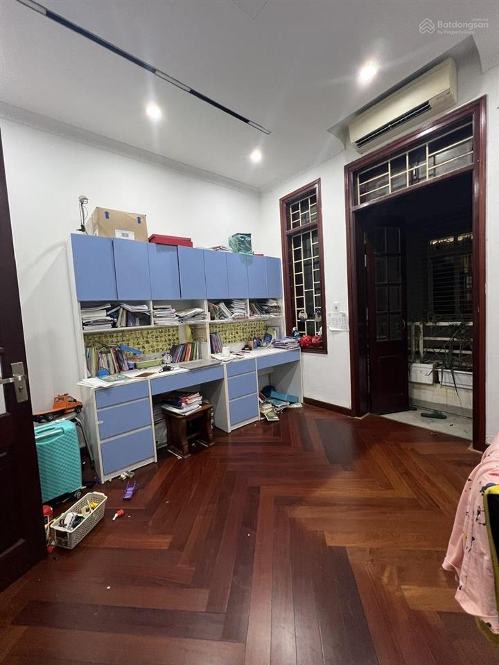 Không có căn th2  bán nhà khuất duy tiến phân lô vip thanh xuân