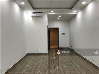 Bán căn studio layout đẹp, tháp trung tâm the sun avenue  36m2 ntcb  có sẵn hợp đồng thuê