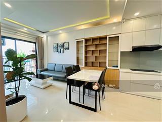 Cho thuê căn 2pn view sông  75m2 full nt đẹp như hình  the sun avenue