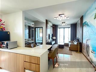 Cho thuê căn góc 2pn one verandah đang trống sẵn  81m2 full nt đẹp  view sông và pháo hoa