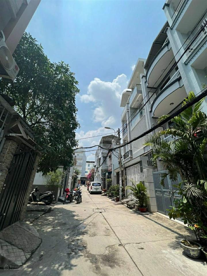 Hiếm 1/ cây trâm ngay công viên làng hoa 8x17.2m giá chỉ 12,9 tỷ