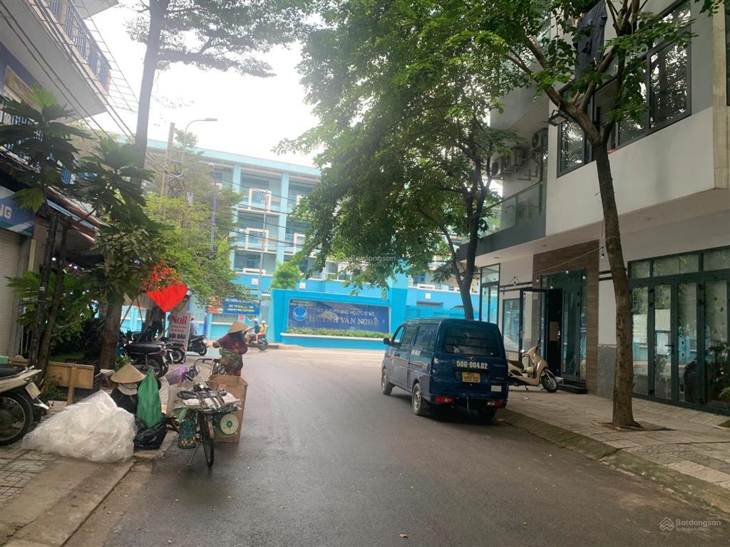 Bán nhà c4  hxh 12m phạm văn chiêu 4x12m, cách 50m ra bờ sông. chỉ 5.45 tỷ