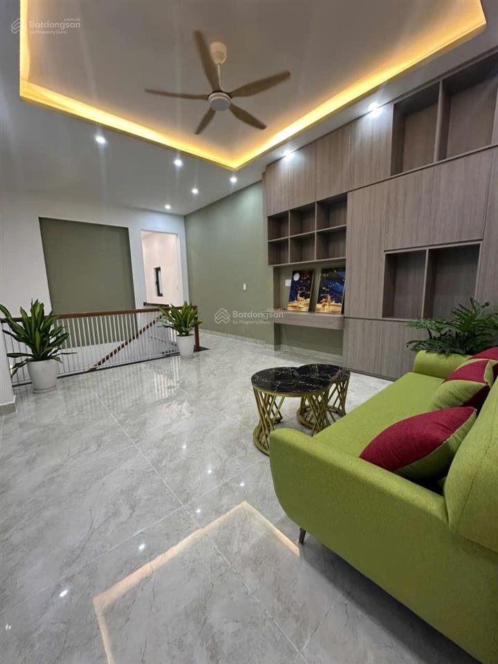 Cần bán nhà 2 tầng mặt tiền đường 7m5 mân quang 8 dt 100m