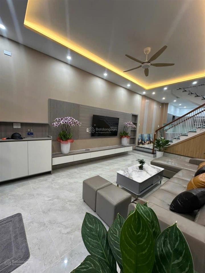 Cần bán nhà 2 tầng mặt tiền đường 7m5 mân quang 8 dt 100m