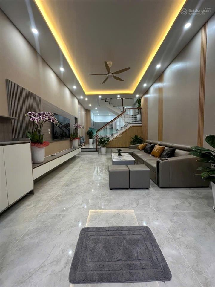 Cần bán nhà 2 tầng mặt tiền đường 7m5 mân quang 8 dt 100m