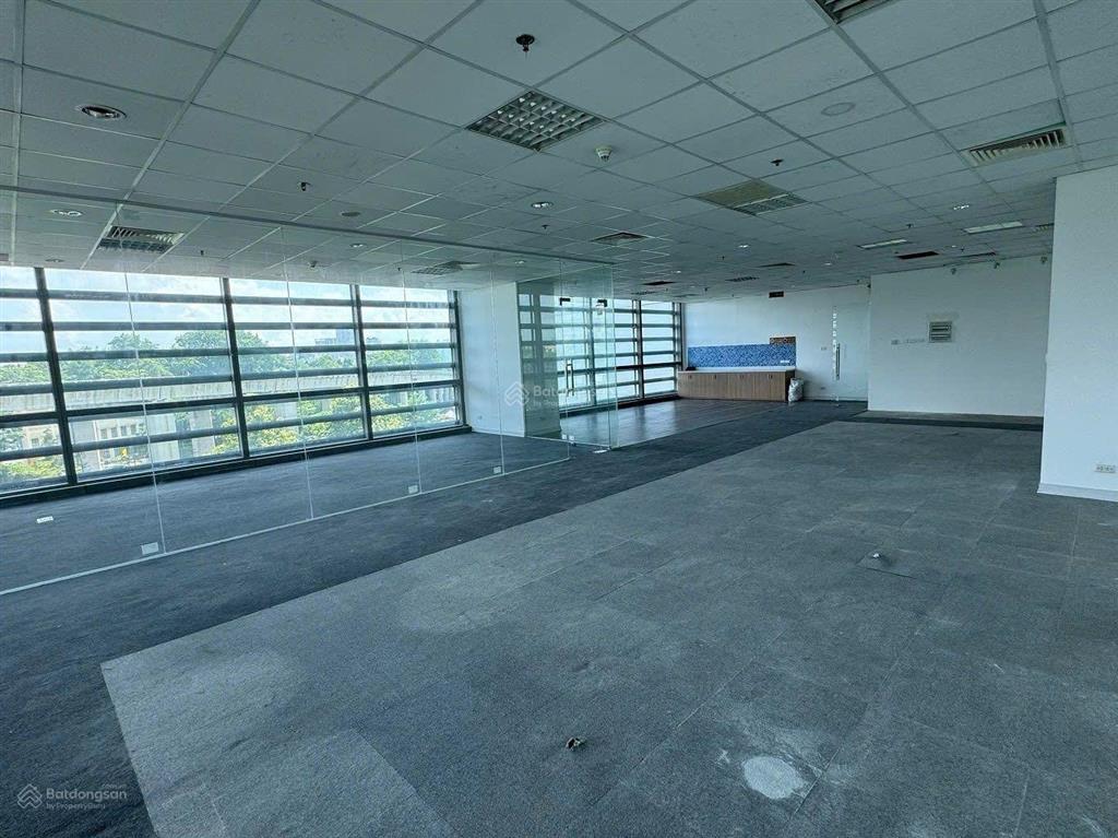 Cho thuê văn phòng tòa hcmcc 249a thụy khuê tây hồ dt 360m giá 120nghìn/m2