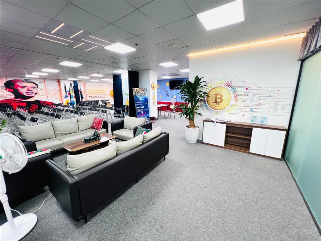 Cho thuê văn phòng tại tòa nhà ngọc khánh building 37 nguyễn sơn, lb, dt 200m2