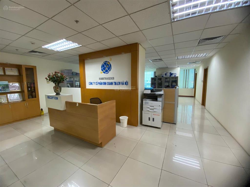 Cho thuê văn phòng tòa nhà century  của vingroup  ở times city diện tích 100m2. giá 350k/m2