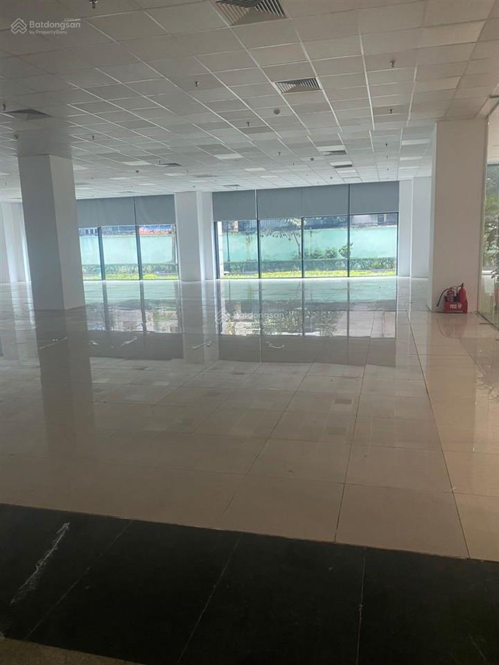 Bql cho thuê văn phòng toà the matrix one mễ trì dt 165m2 giá 140k/m2/tháng