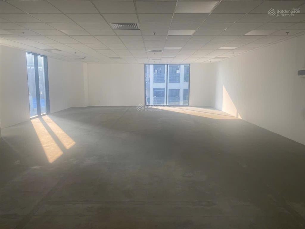 Cđt cho thuê văn phòng tòa vinacomin, số 3 dương đình nghệ, dt 300m2 có cắt từ 100m2