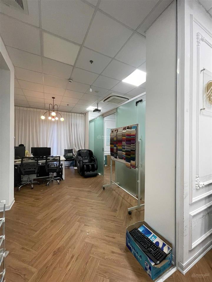 Bql tòa nhà việt đức complex 39 lê văn lương cho thuê vp, dt 100m2