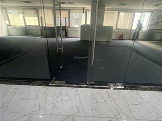 Bql cho thuê toà nhà 9 tầng mặt phố chùa láng  dt 100m2 giá 150k/m2/th.  0345 943 ***