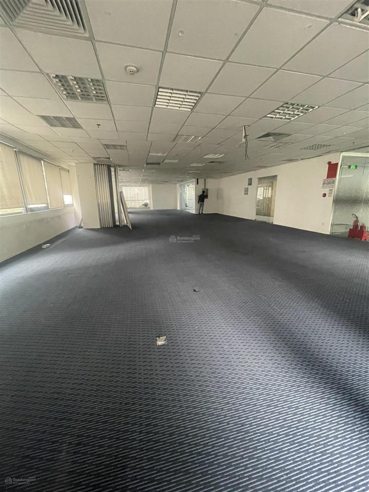 Bql cho thuê toà nhà văn phòng dc building 144 đội cấn ba đình, 150m2, giá 261.6 nghìn/m2/th