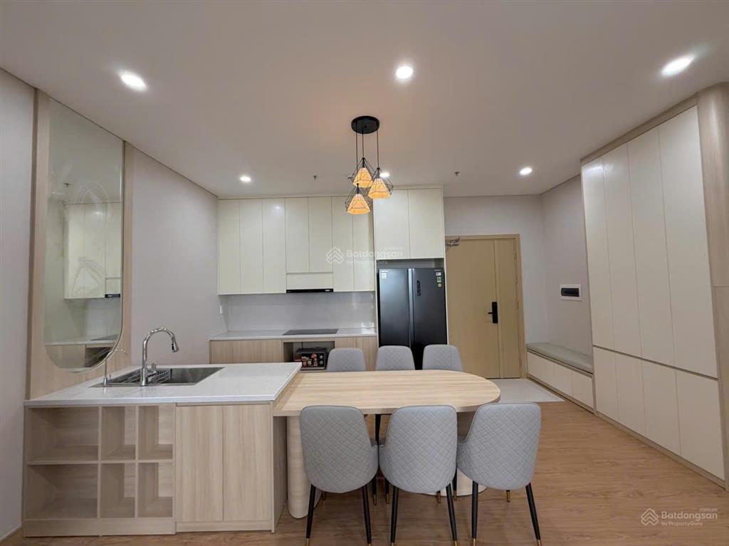 Phòng kinh doanh bán căn hộ 2 ngủ, đã có bìa, giá rẻ nhất thị trường, giá chỉ 2,8x tỷ