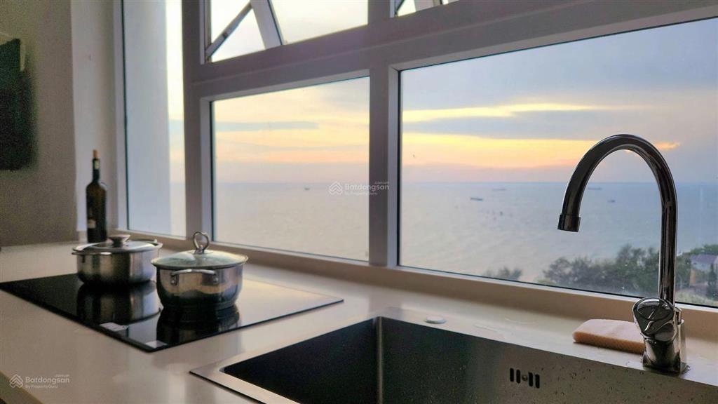 Bán căn hộ studio  chung cư mermaid seaside vũng tàu, 35m2, view trực diện biển. giá 1tỷ550