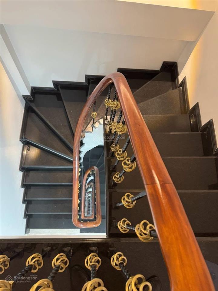 Bán nhà đền lừ dt 80m 7 tầng giá 36 tỷ hàng hiếm  view trung tâm thương mại  đền lừ 2 vỉa hè