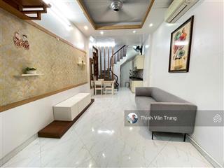 Chính chủ bán nhà ngõ ô tô 55 thanh lân, hoàng mai 33m2, 5 tầng tặng nội thất, sổ đỏ 5.8 tỷ