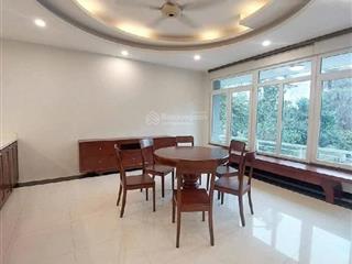 Bán gấp biệt thự vip dịch vọng, cầu giấy, hiếm nhà bán, diện tích 190m2, hạ chào còn 84.5 tỷ