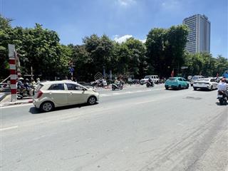 Bán đất vàng mặt phố tây sơn 650m, mặt tiền 18m, vị trí trung tâm,siêu hiếm, độc nhất vô nhị.
