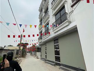 Nhà 4t phượng đồng ngay gần đh thể thao cho thuê tốt cách 1 nhà ra đường ô tô chạy nên đi xem 1 lần