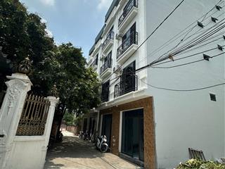 Nhà 4 tầng cách đại lộ thăng long 400m  giá rẻ nhất vân côn diện tích khủng nhà rộng thênh thang