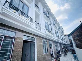 Còn sót lại 1 căn duy nhất 45m2giá tốt nhất khu vực chỉ hơn 3 đồng thiết kế đẹp, đến xem là ưng