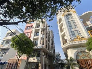 Bán nhà mặt tiền đường 4x18m, hầm 6 lầu  ngay lê quang định, kinh doanh đỉnh  nhà mới, thang máy