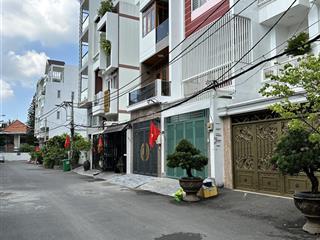 Bán nhà cấp 4 ngang 5m, khuôn đất xây chdv bình thạnh  ngay vincom nguyễn xí 5x20m  hẻm xe hơi