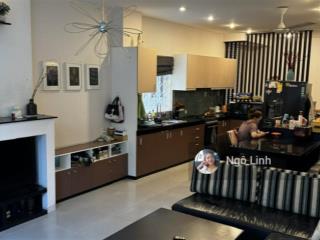 Ngang khủng! dt 10x10m~100m2  nguyễn văn thủ, đa kao, quận 1, hđt 80tr chỉ 19 tỷ tl. 0909 085 ***