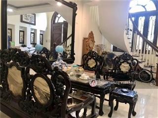 Biệt thự cổ  mặt tiền ngang đẹp 6,6m, phan xích long, p3, pn  4 tầng  6,6m x 21m  chỉ 23,5 tỷ