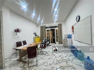 Nhà mới đẹp vào ở ngay, ngay ẩm thực phan xích long, p7, pn  4.7 x 10.16m  5 tầng  chỉ 11,2 tỷ