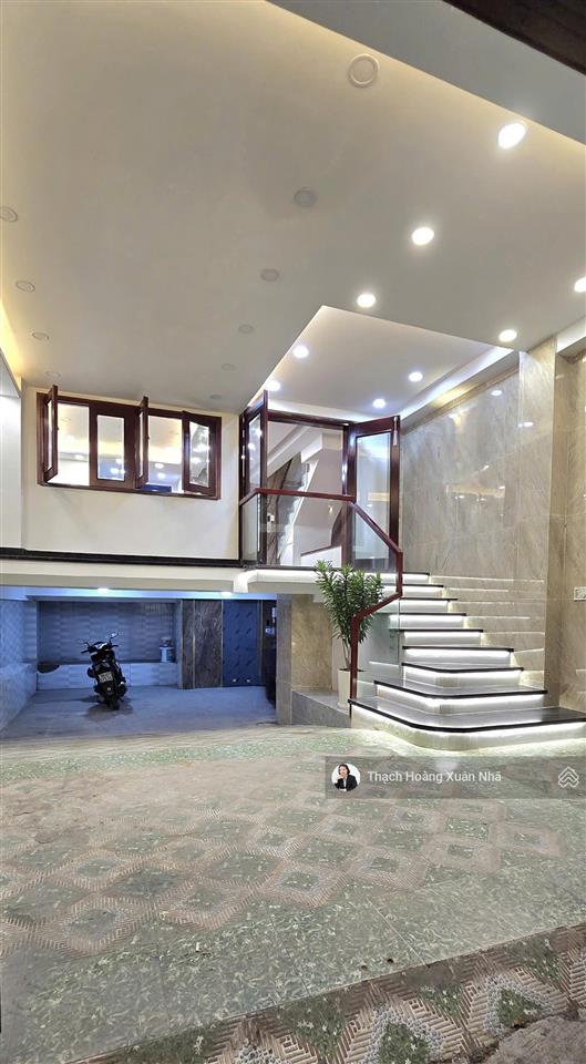 Góc 3 mặt tiền nguyễn văn trỗi  trần hữu trang, p11  5,8 x 12m  5 tầng + thang máy  chỉ 17,8 tỷ