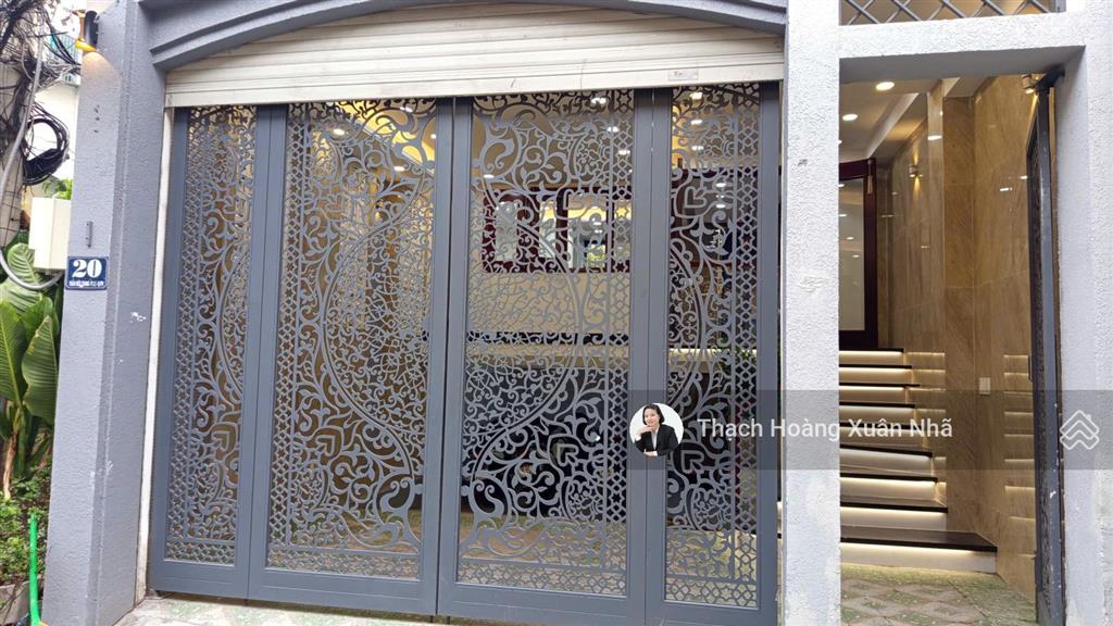 Góc 3 mặt tiền nguyễn văn trỗi  trần hữu trang, p11  5,8 x 12m  5 tầng + thang máy  chỉ 17,8 tỷ