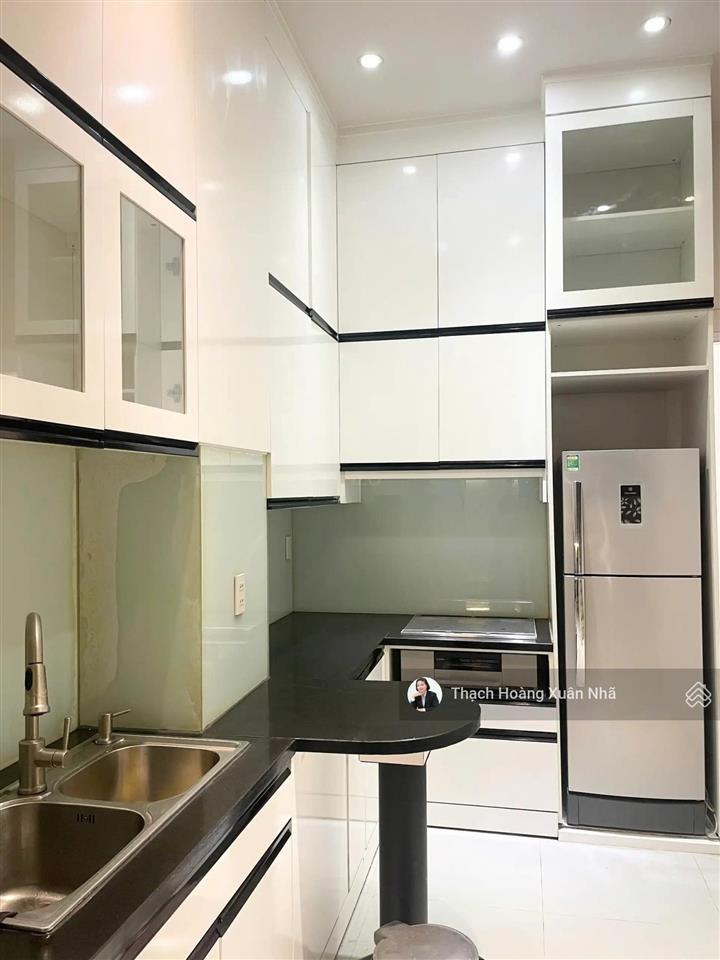 Siêu hiếm, mặt tiền nguyễn thị huỳnh  nguyễn văn trỗi, pn  dt 5 x 16,5m  5 tầng  chỉ 11 tỷ