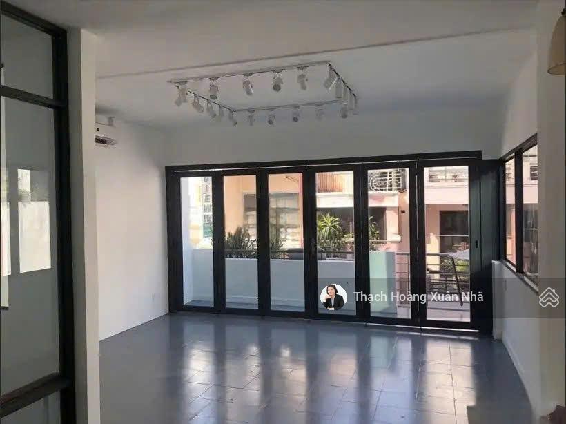 Nhà ngang đẹp 5m + hxh q1  sát đường nguyễn thị minh khai, đa kao, q1  dt 5 x 10m  chỉ 15,5 tỷ