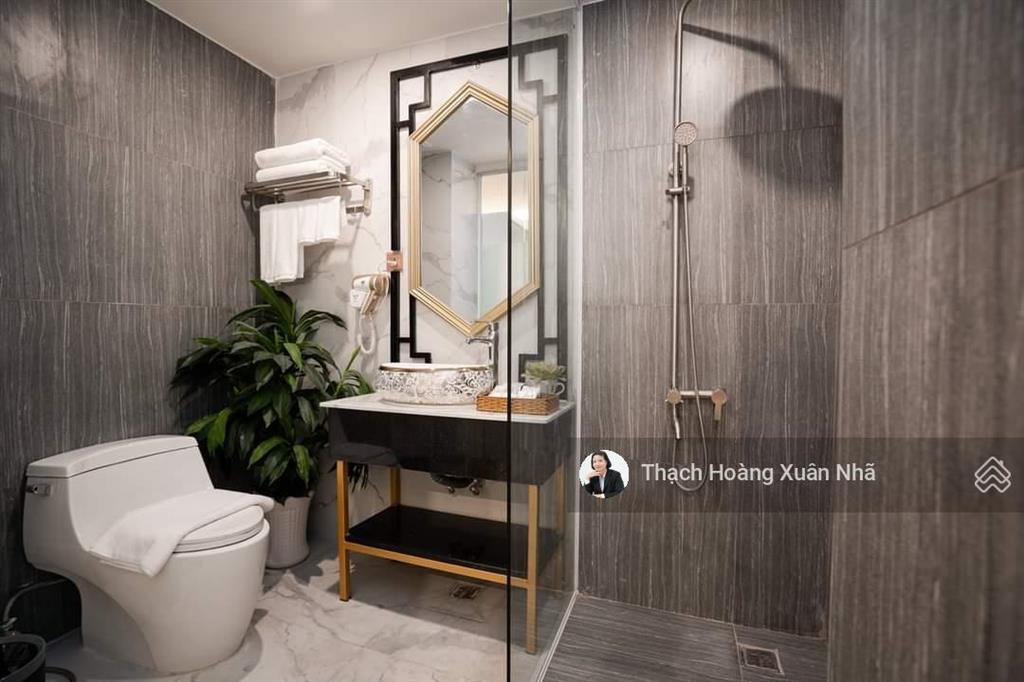 12 phòng chdv  hxh khu hai bà trưng, tđ, q1  4 x 20m  tn 60tr/th  5 tầng  23 tỷ giảm 19,5 tỷ