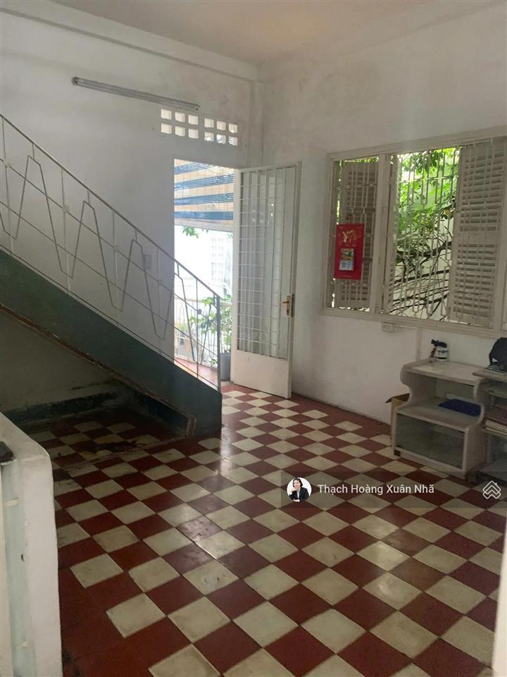 Hiếm có  diện tích to 206m2  hxh võ thị sáu, tđ, q1  8 x 33m  3 tầng  giá 55 tỷ giảm còn 42 tỷ