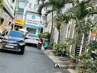 Mặt tiền khu phan xích long  hoa lan, phú nhuận  dt 4,5x11m  hầm 4 tầng  chỉ 20,6 tỷ về 17 tỷ