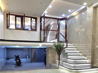 Góc 3 mặt tiền khu hồ biểu chánh, p11  5,8 x 12m  5 tầng + thang máy  chỉ 16,9 tỷ