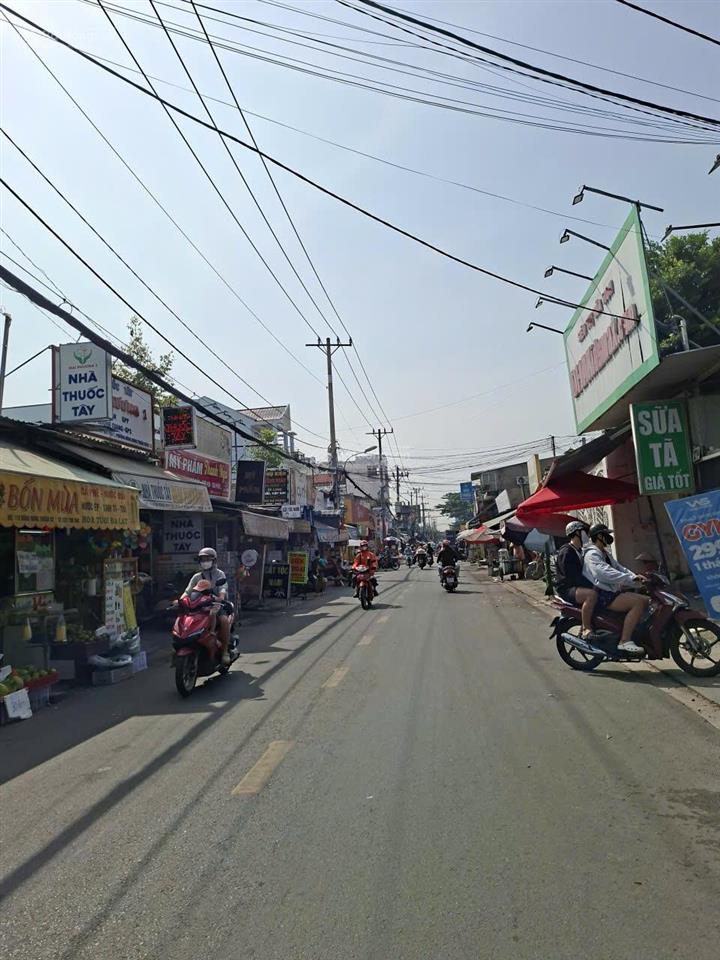 Giảm ngay 1 tỷ bán gấp nhà mt trệt 2 lầu st 3pn + 3wc, 92m2, đông hưng thuận, q12 chỉ còn 9,8 tỷ