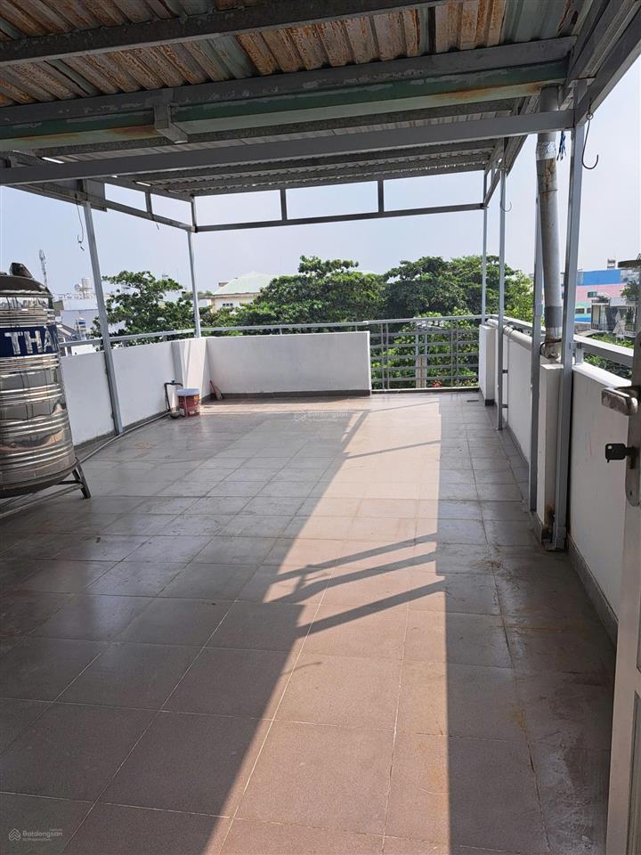 Giảm ngay 1 tỷ bán gấp nhà mt trệt 2 lầu st 3pn + 3wc, 92m2, đông hưng thuận, q12 chỉ còn 9,8 tỷ