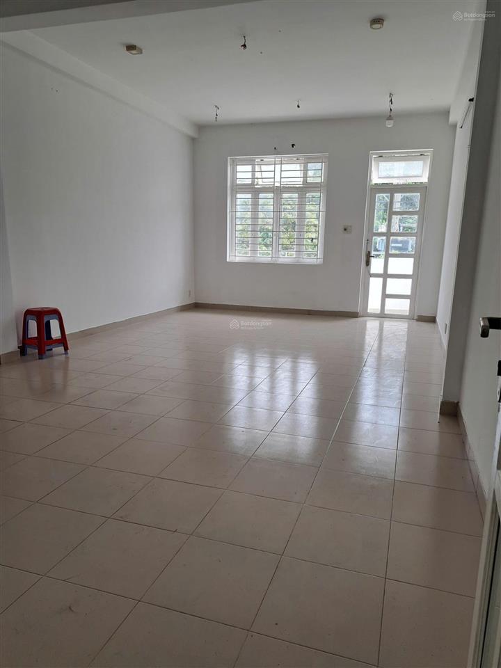 Giảm ngay 1 tỷ bán gấp nhà mt trệt 2 lầu st 3pn + 3wc, 92m2, đông hưng thuận, q12 chỉ còn 9,8 tỷ