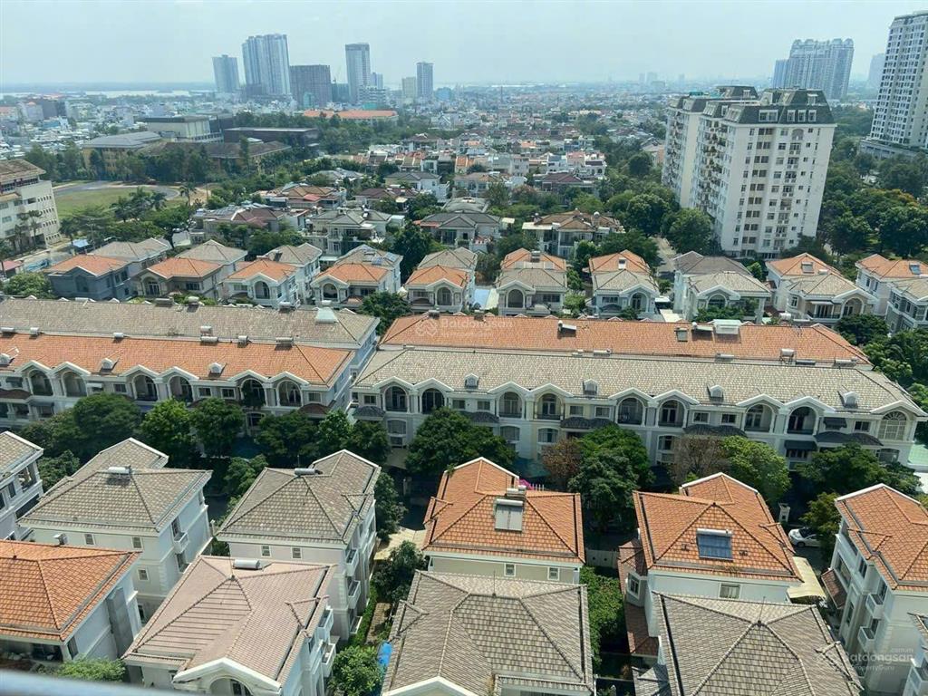 Bán căn hộ antonia 2pn full nội thất tâng cao view biệt thự giá 8.3 tỷ . 0933 233 *** ngọc hân