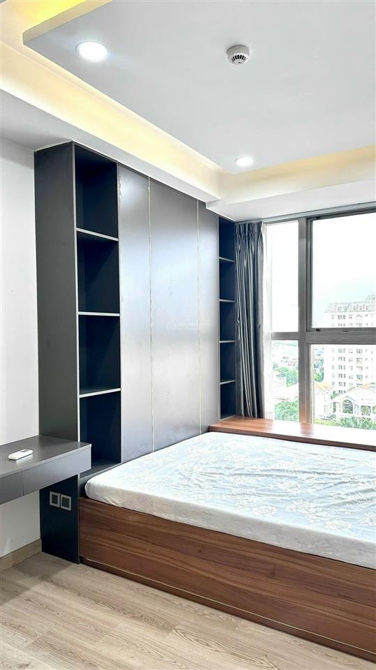 Cho thuê midtown m7 2pn  nội thất đầy đủ tầng cao ô xe hầm  view biệt thự giá 26tr/th.