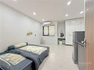 Bán toà ccmn ngõ 136 cầu diễn. bắc từ liêm dt 125m2 x 8t. mặt tiền 8.9m. giá 24.9 tỷ