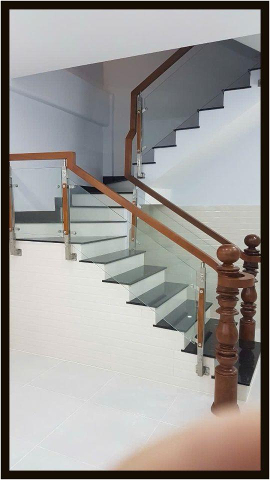 Top nhà vị trí đẹp Bùi Viện 4 x 16m 1 trệt 4 lầu trung tâm Q1 TP.HCM