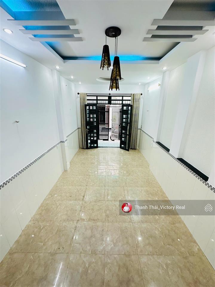 Bán nhà hxh 8m đồng đen cách mặt tiền 20m, dt 4 x 18m cn 71.5m2, 4 tầng  11.5 tỷ tl