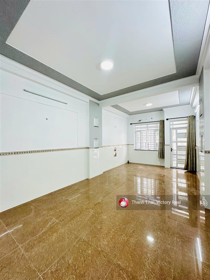 Bán nhà hxh 8m đồng đen cách mặt tiền 20m, dt 4 x 18m cn 71.5m2, 4 tầng  11.5 tỷ tl