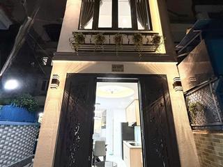 Nhà phố xinh 1 trệt 2 lầu trần huy liệu phú nhuận tp.hcm