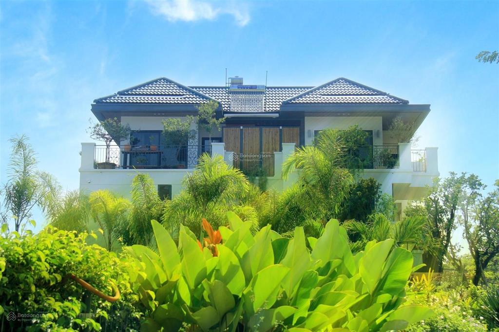 Bán biệt thự mặt hồ 10x20m id juntion long thành hàng hiếm, vị trí ngay mặt hồ